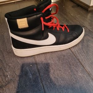 Nike Mens Court Royale 2 Mid shoes